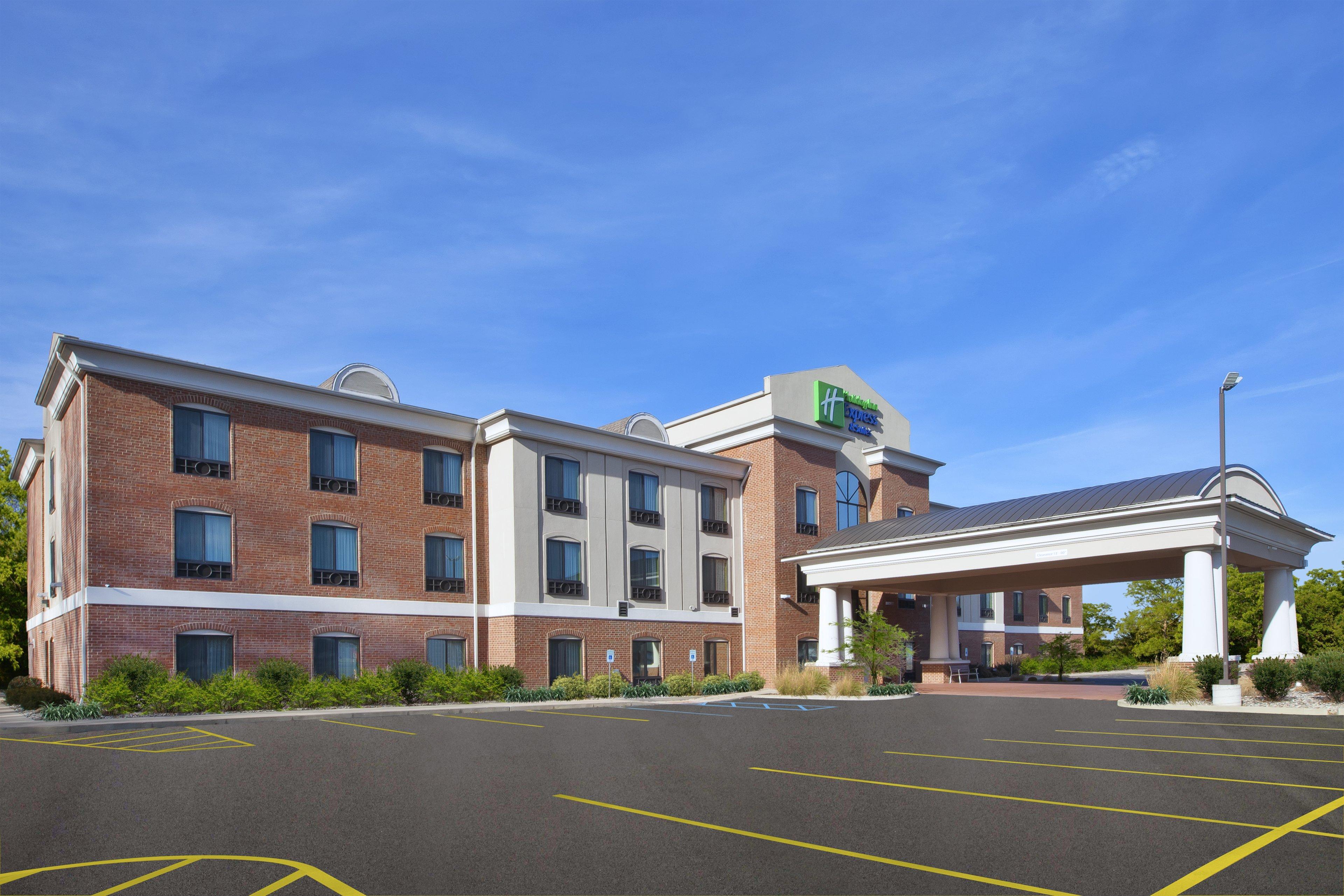 Holiday Inn Express Niles By Ihg Exterior foto