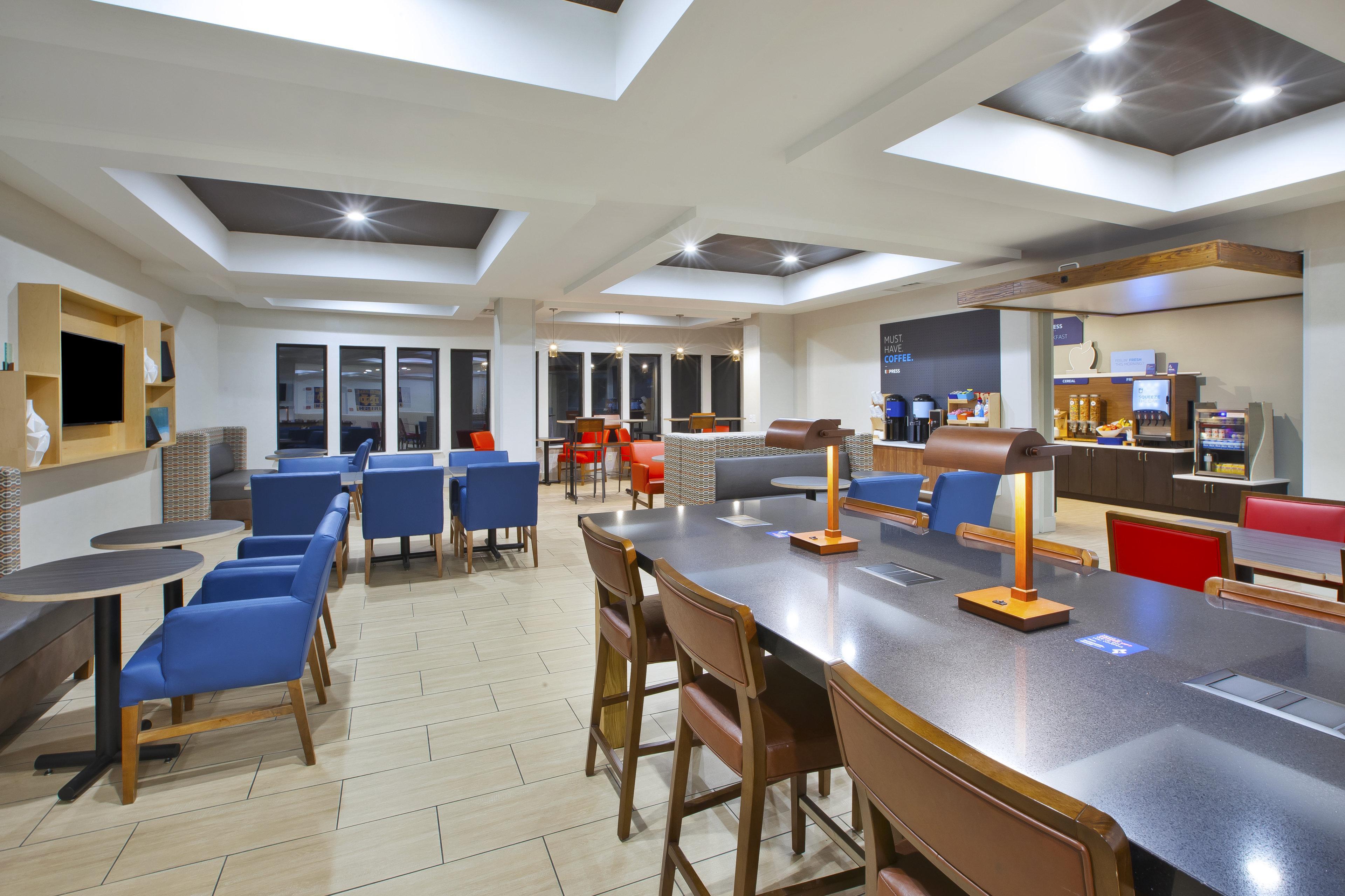 Holiday Inn Express Niles By Ihg Exterior foto