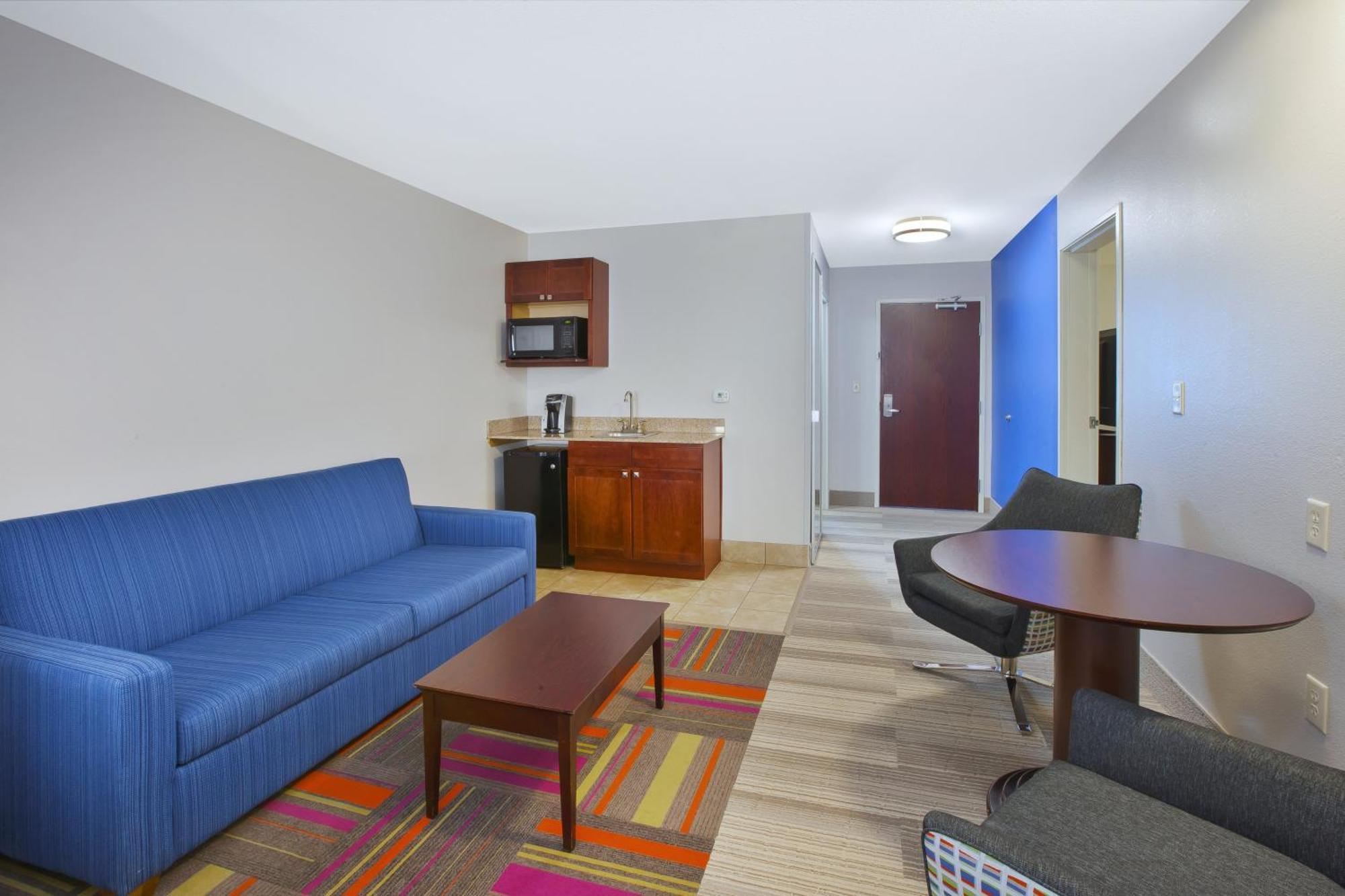 Holiday Inn Express Niles By Ihg Exterior foto