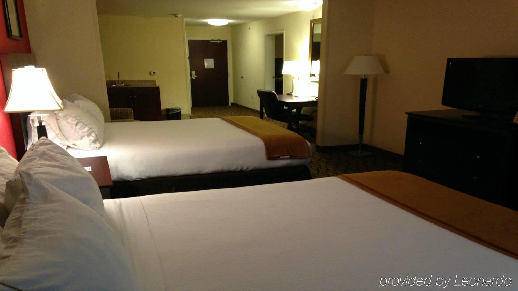 Holiday Inn Express Niles By Ihg Exterior foto